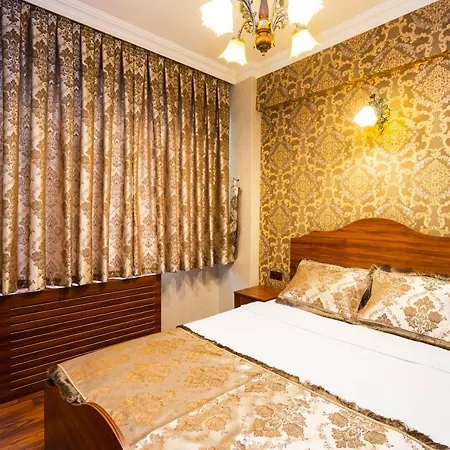 Aparthotel The First Ottoman 4*